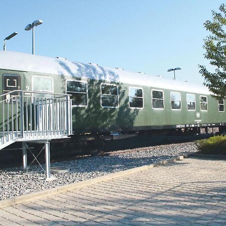 Uebernachten Im Nostalgischen Bahnwaggon Lägenhet Bogen Exteriör bild