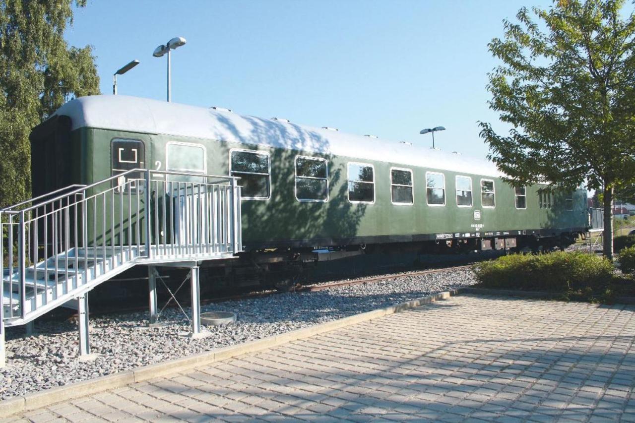 Uebernachten Im Nostalgischen Bahnwaggon Lägenhet Bogen Exteriör bild